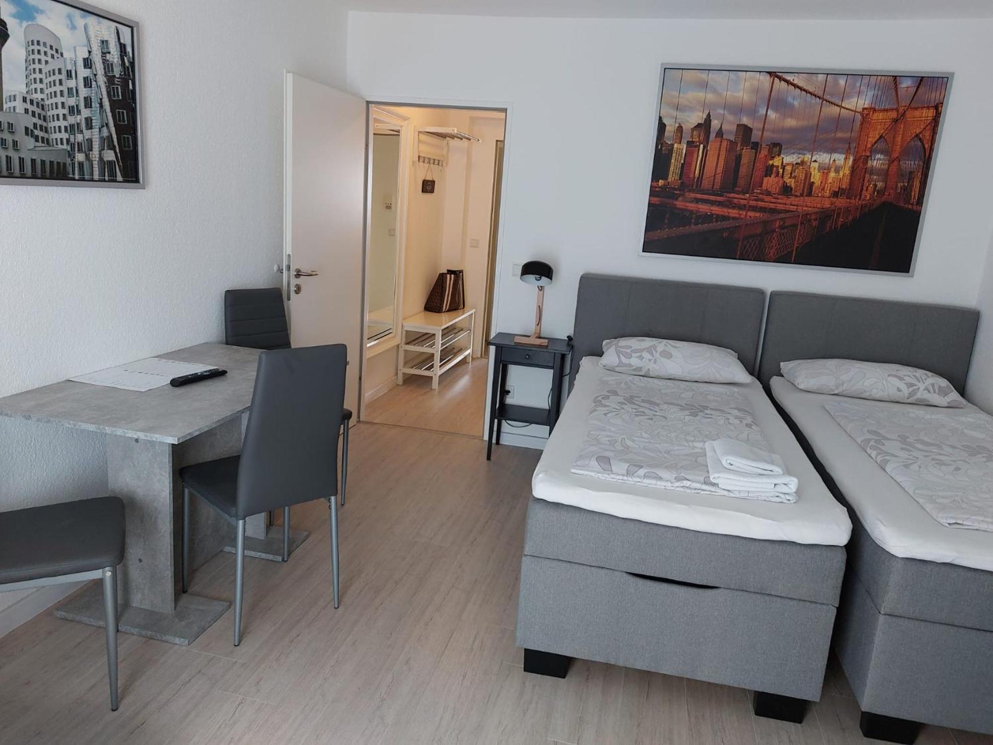 Apartments Jahnstrasse Dusseldorf Bagian luar foto