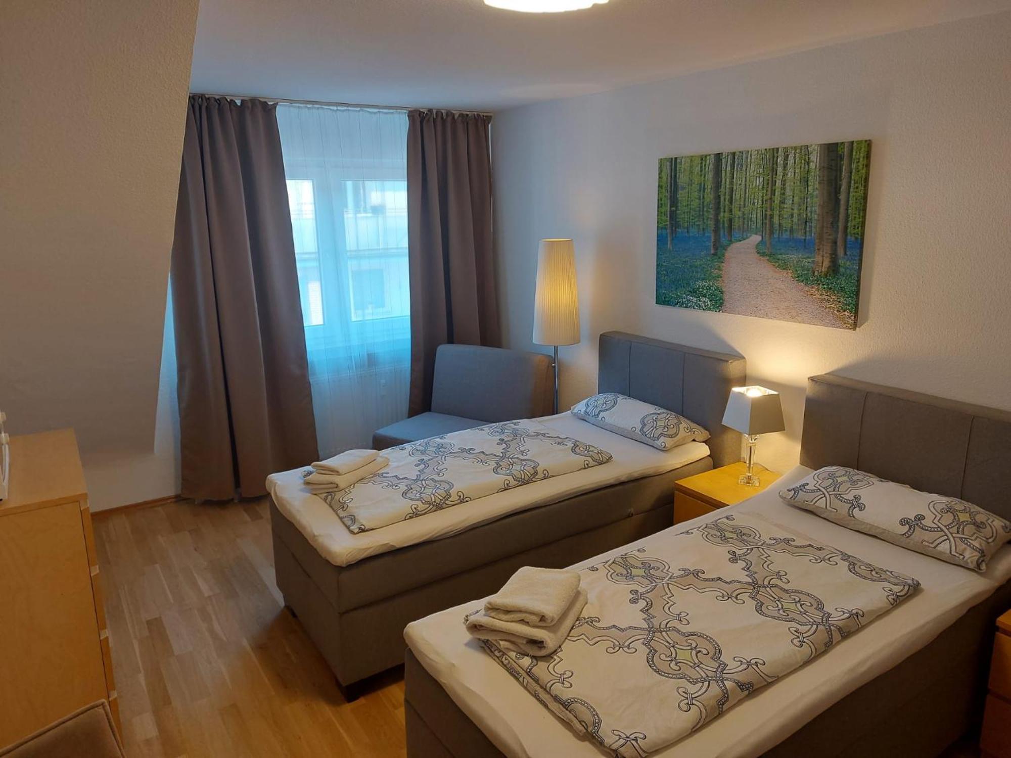 Apartments Jahnstrasse Dusseldorf Bagian luar foto