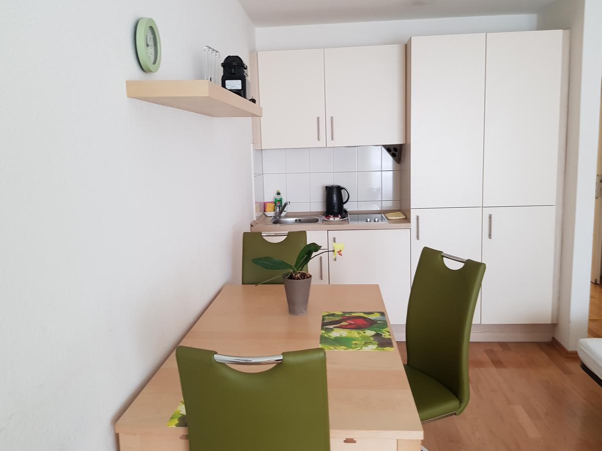 Apartments Jahnstrasse Dusseldorf Bagian luar foto
